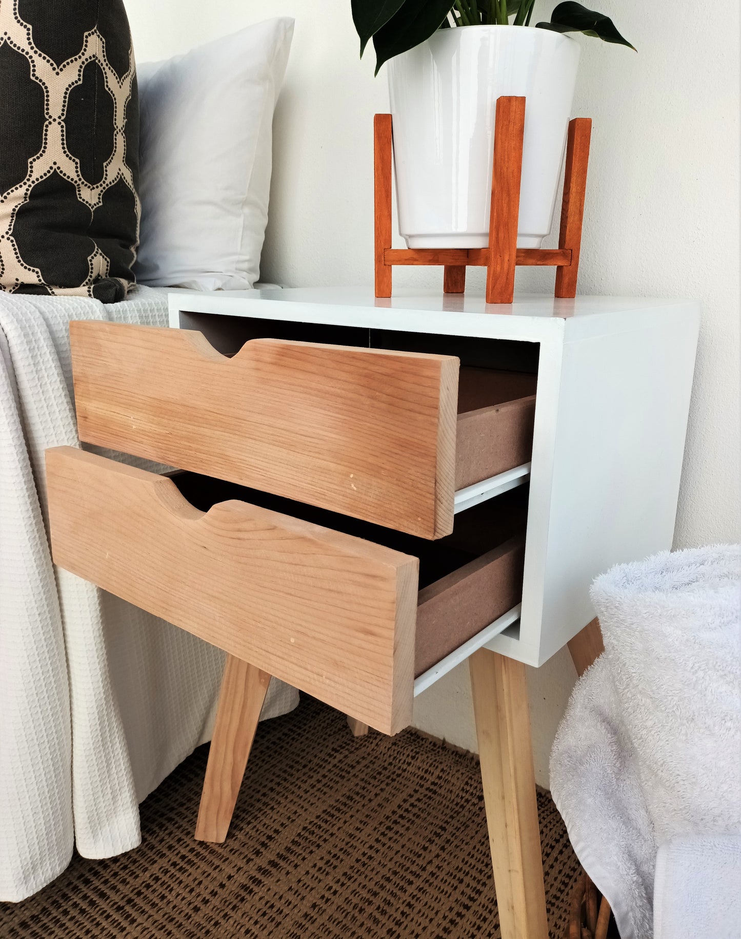 White Sorento - 2 Drawer Pale