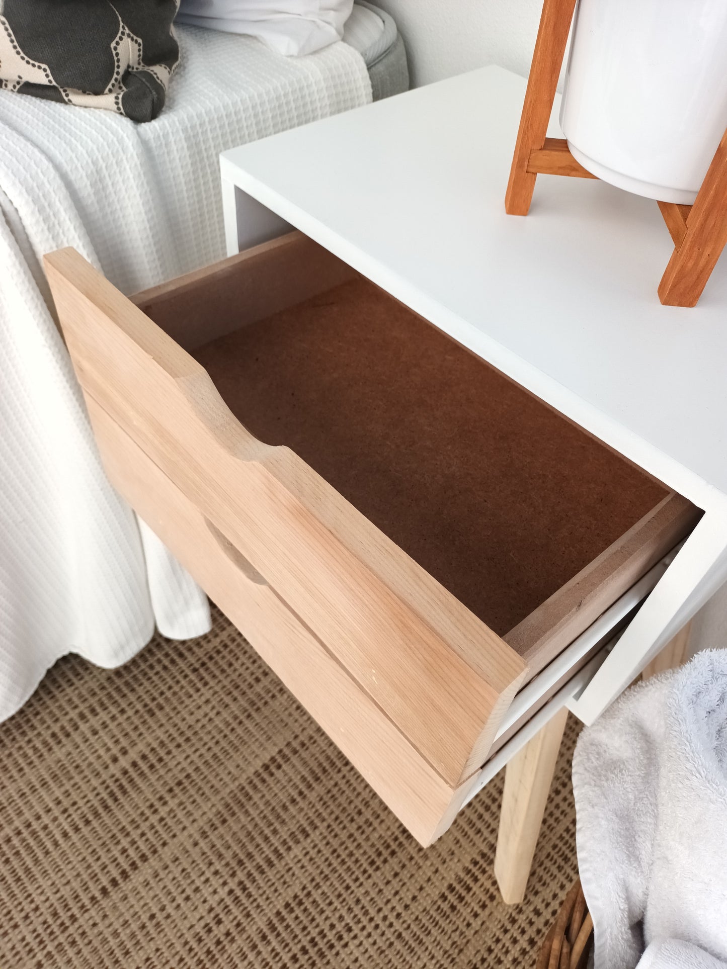 White Sorento - 2 Drawer Pale