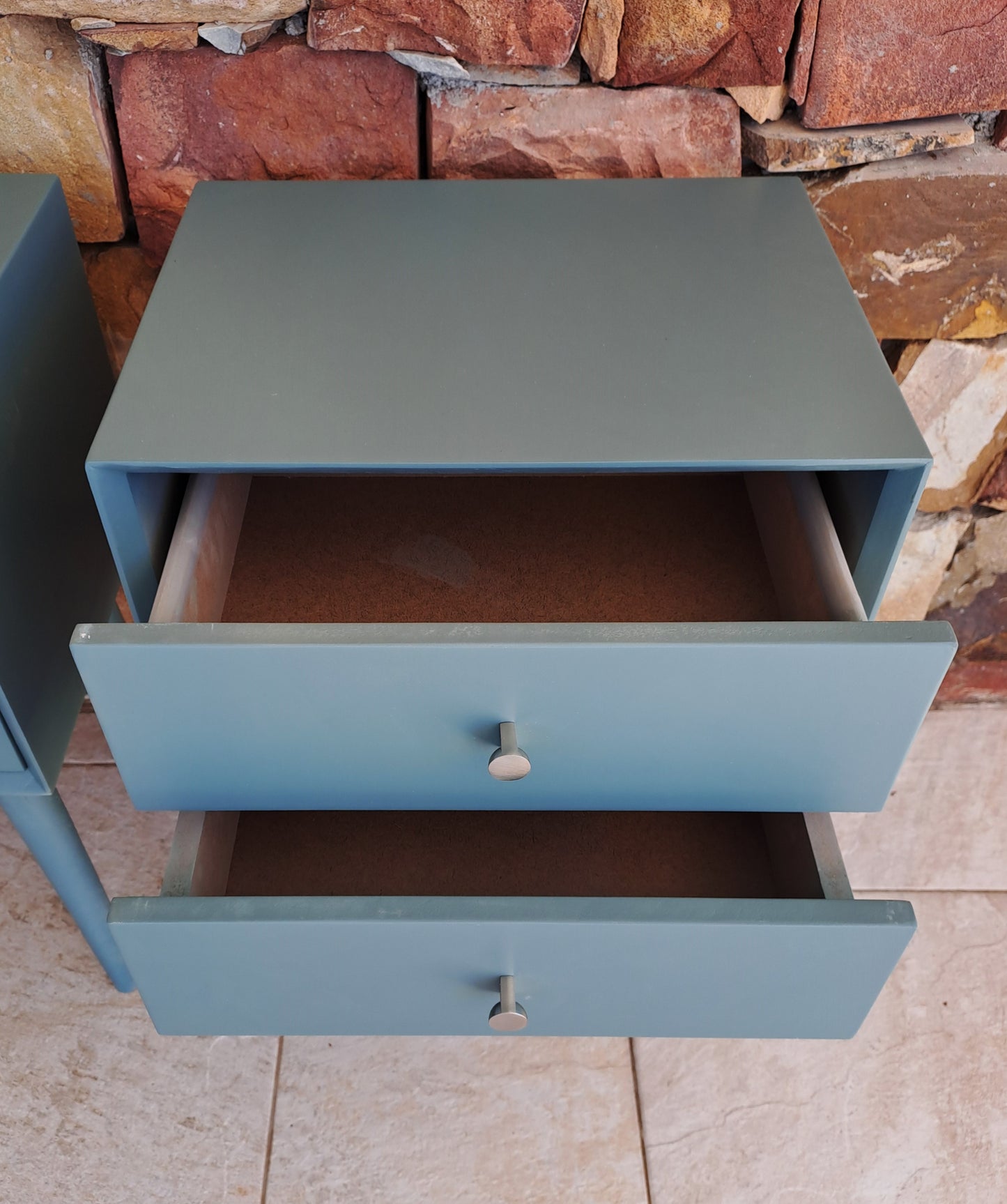 Soft Green Retro Pedestal