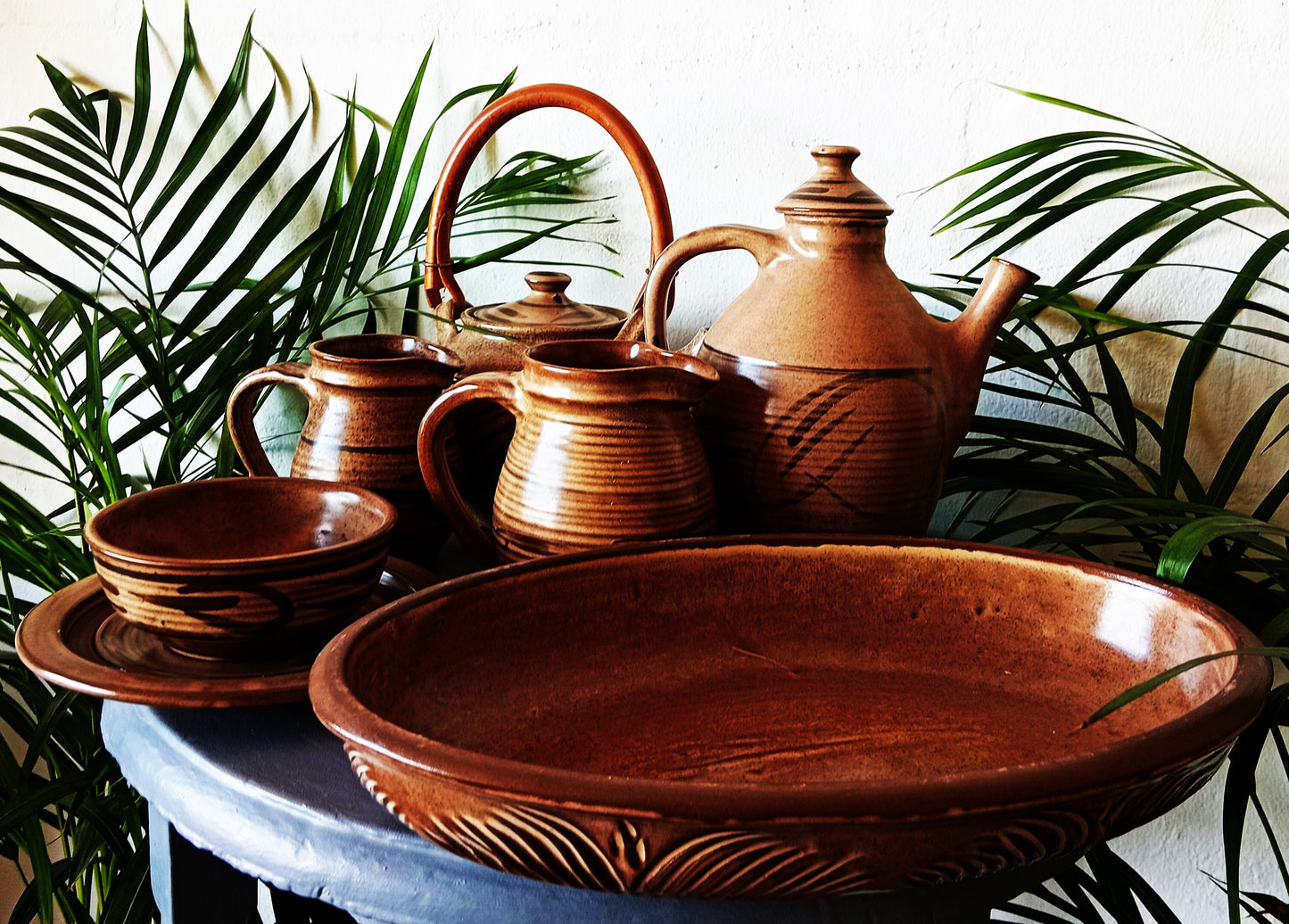 Vintage Earthen Ceramic Crockery Set
