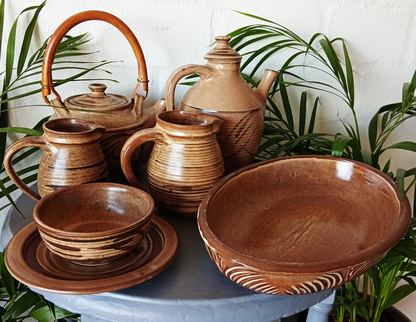 Vintage Earthen Ceramic Crockery Set