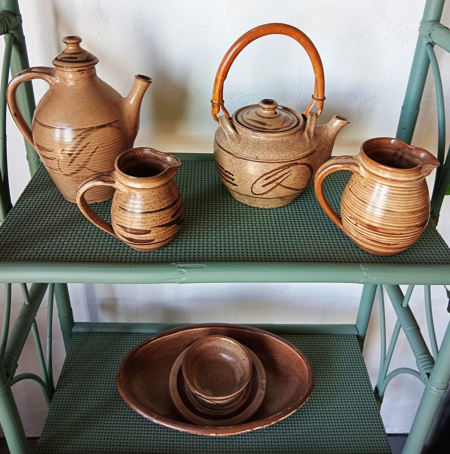 Vintage Earthen Ceramic Crockery Set