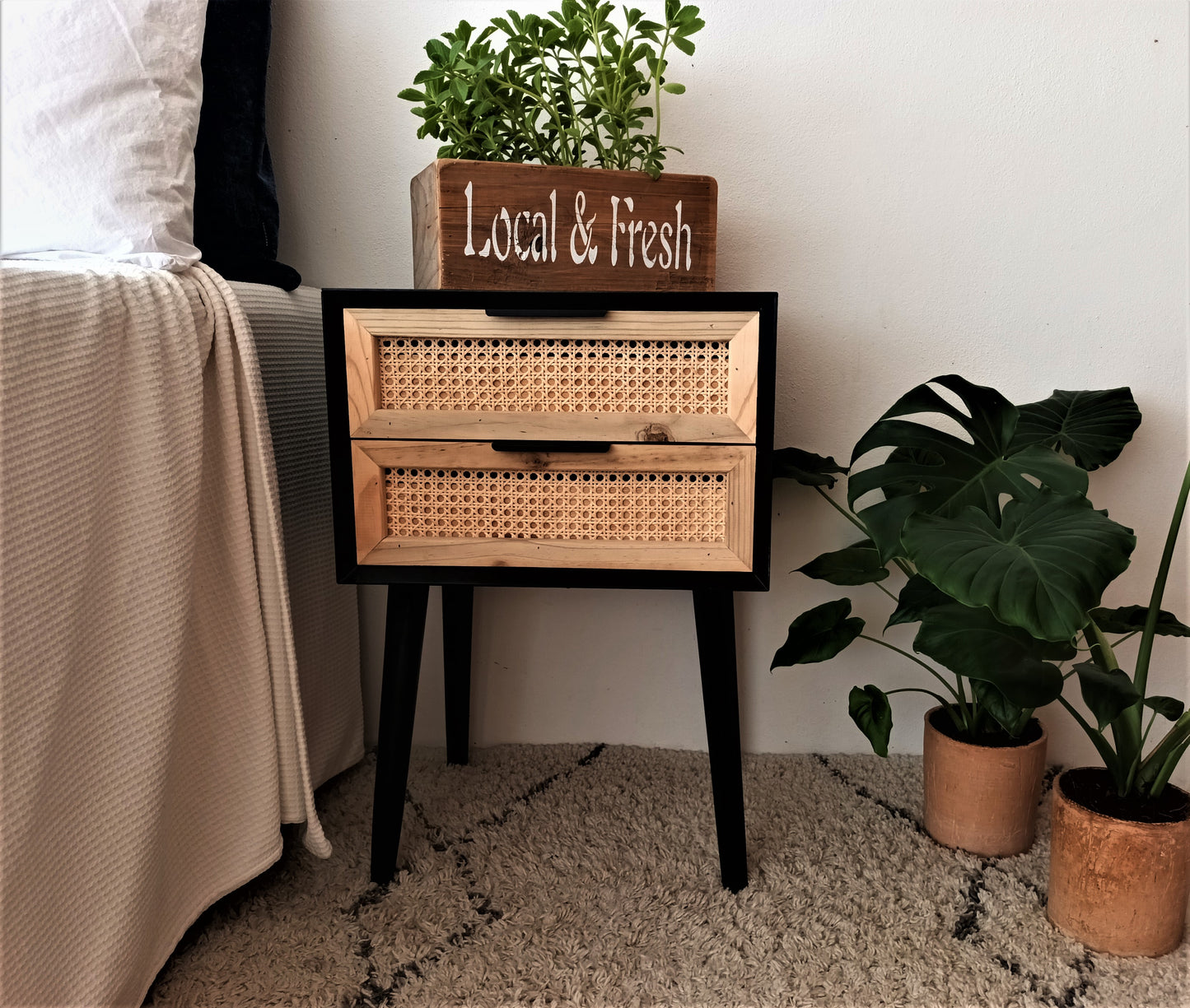 White Rattan Retro Pedestal