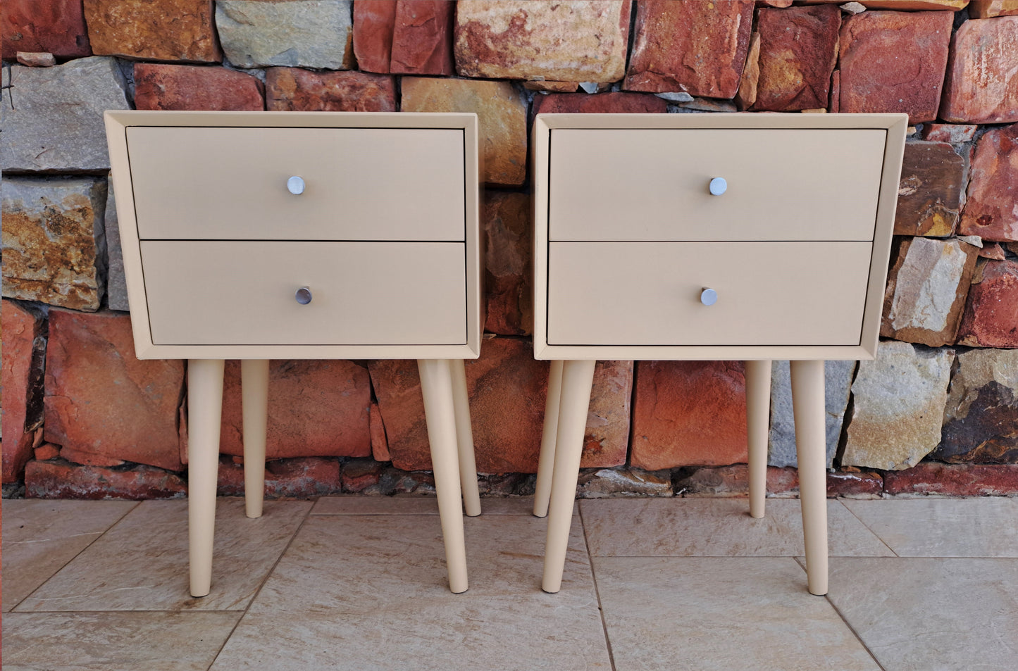Sand Retro Pedestal