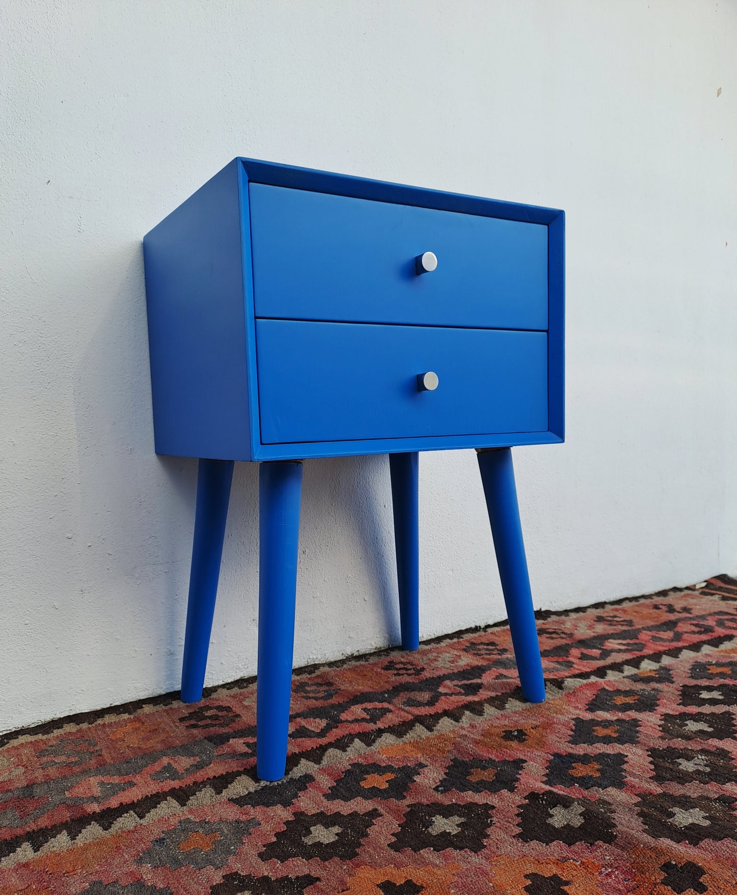 Light Blue Retro Pedestal