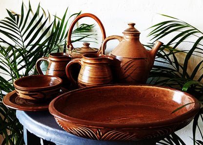 Vintage Earthen Ceramic Crockery Set