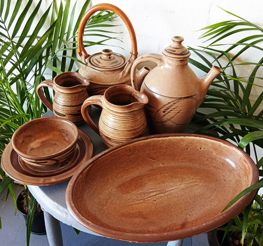Vintage Earthen Ceramic Crockery Set