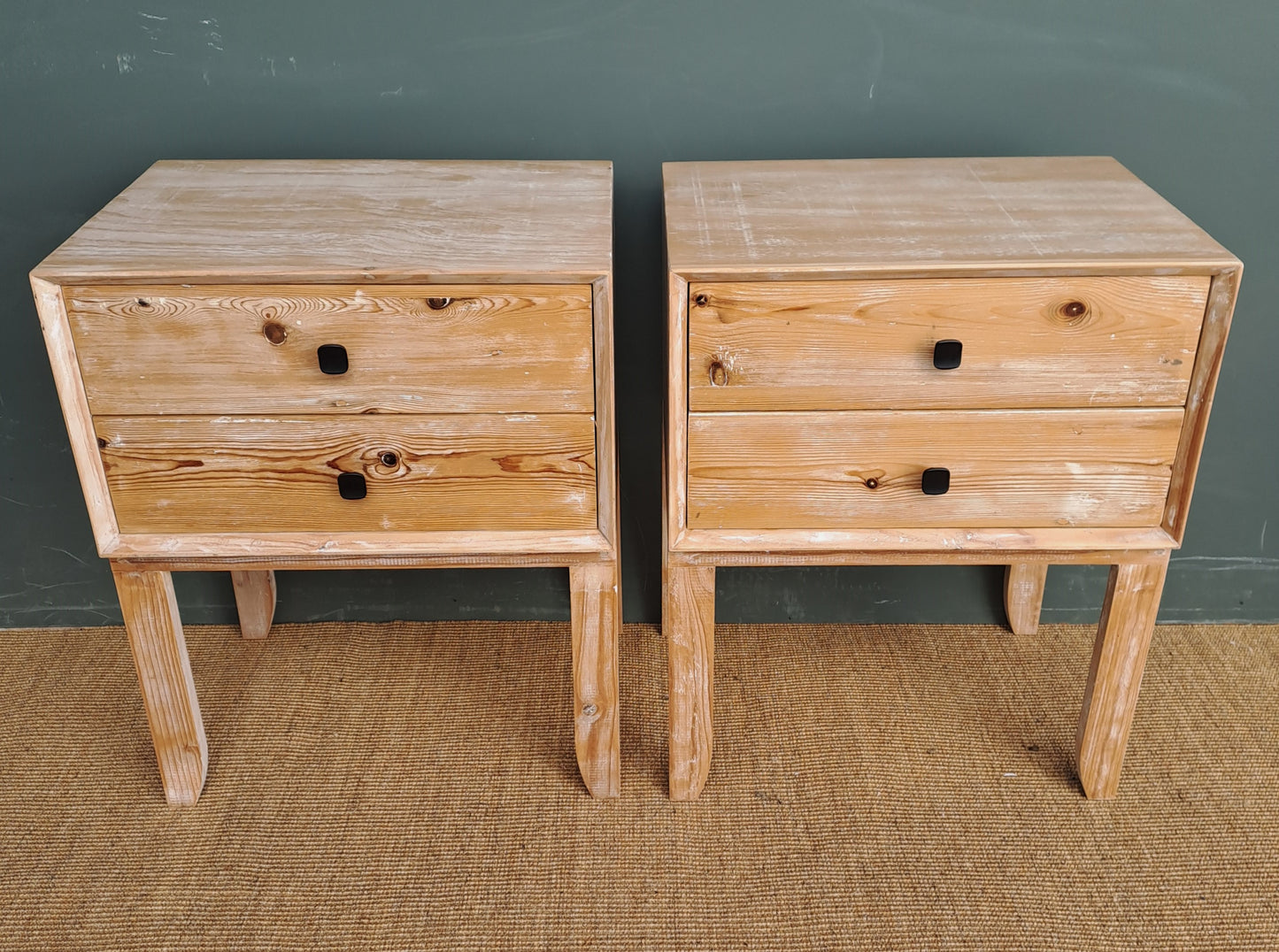 White Washed Modena Pedestals
