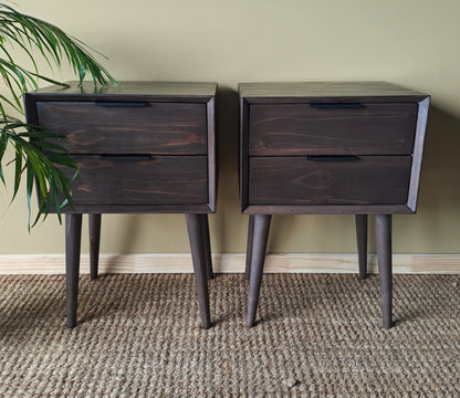 Natural Dark Wood Retro Pedestal