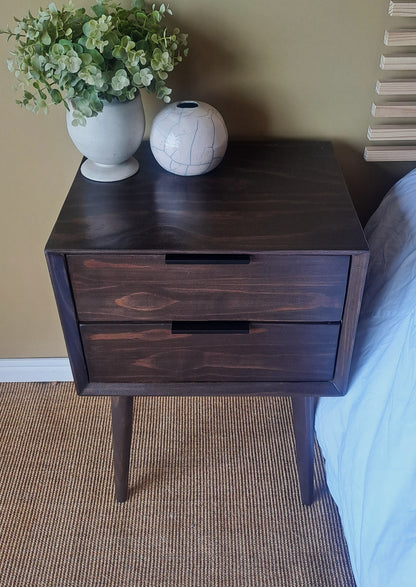 Natural Dark Wood Retro Pedestal