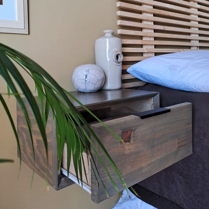 Terra Verde Floating Pedestal
