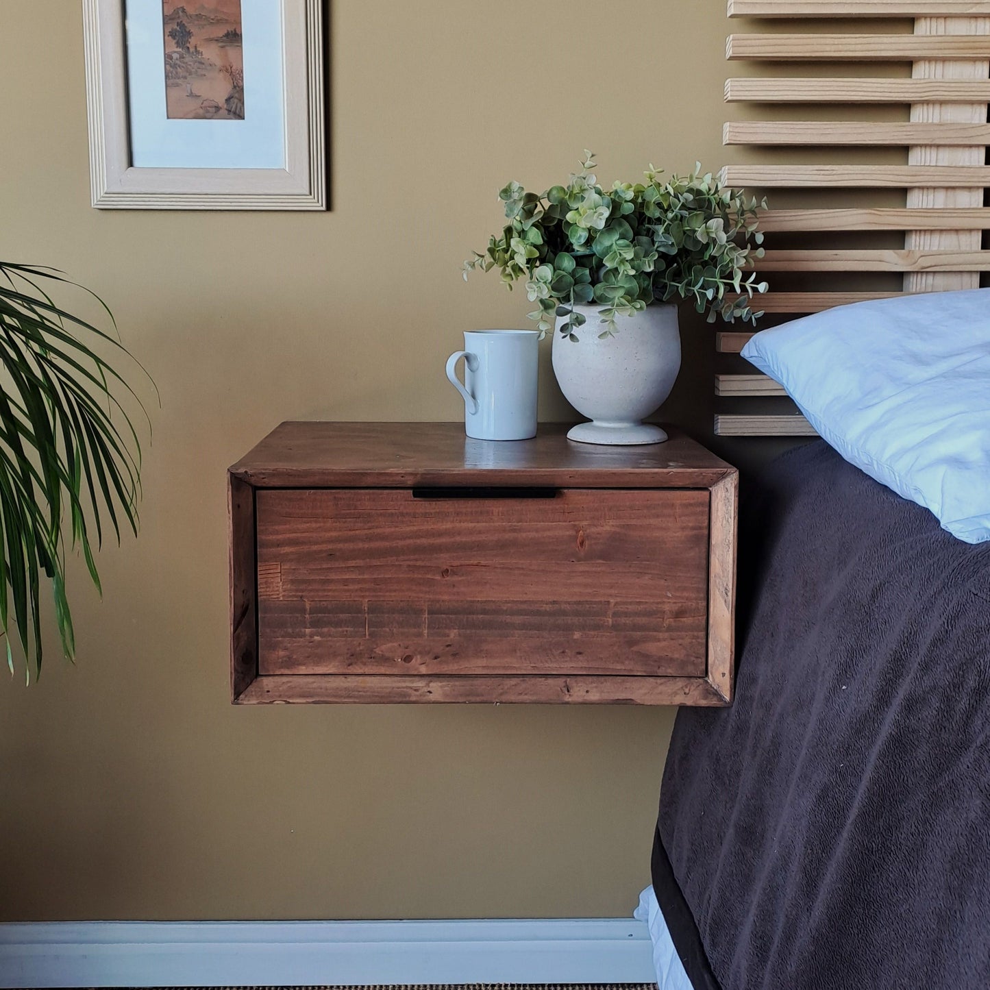 Terra Finish Floating Pedestal
