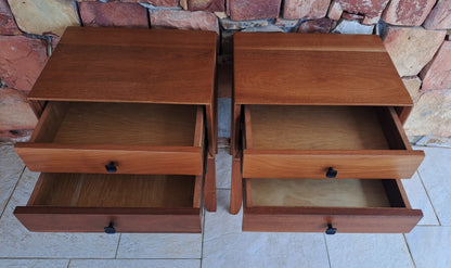 Solid Hardwood Modena Pedestal