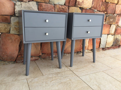 Retro Pedestal Collection