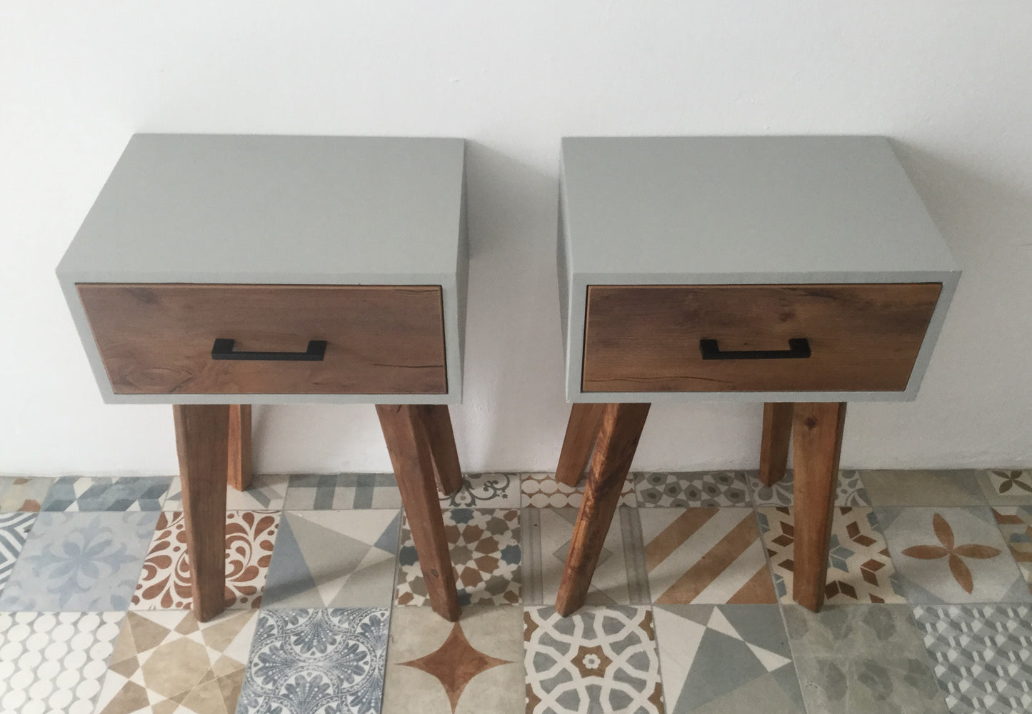 Satin Spray Sorento Pedestal